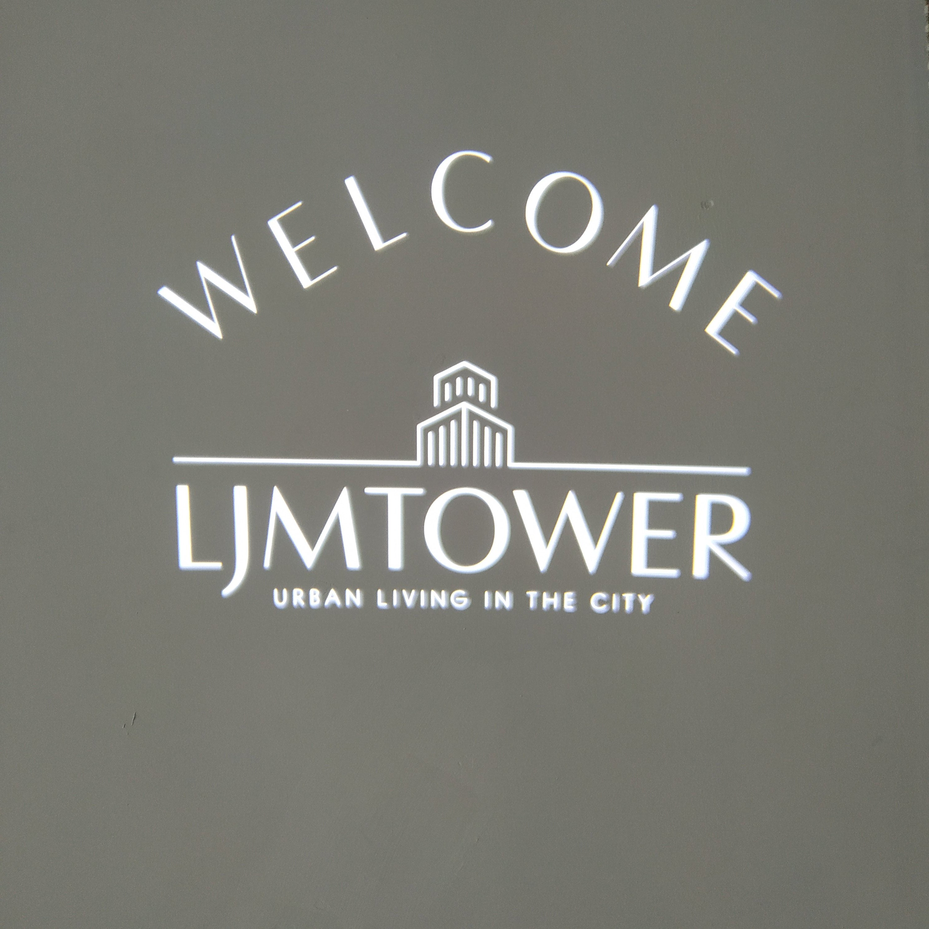 What is gobo projector?